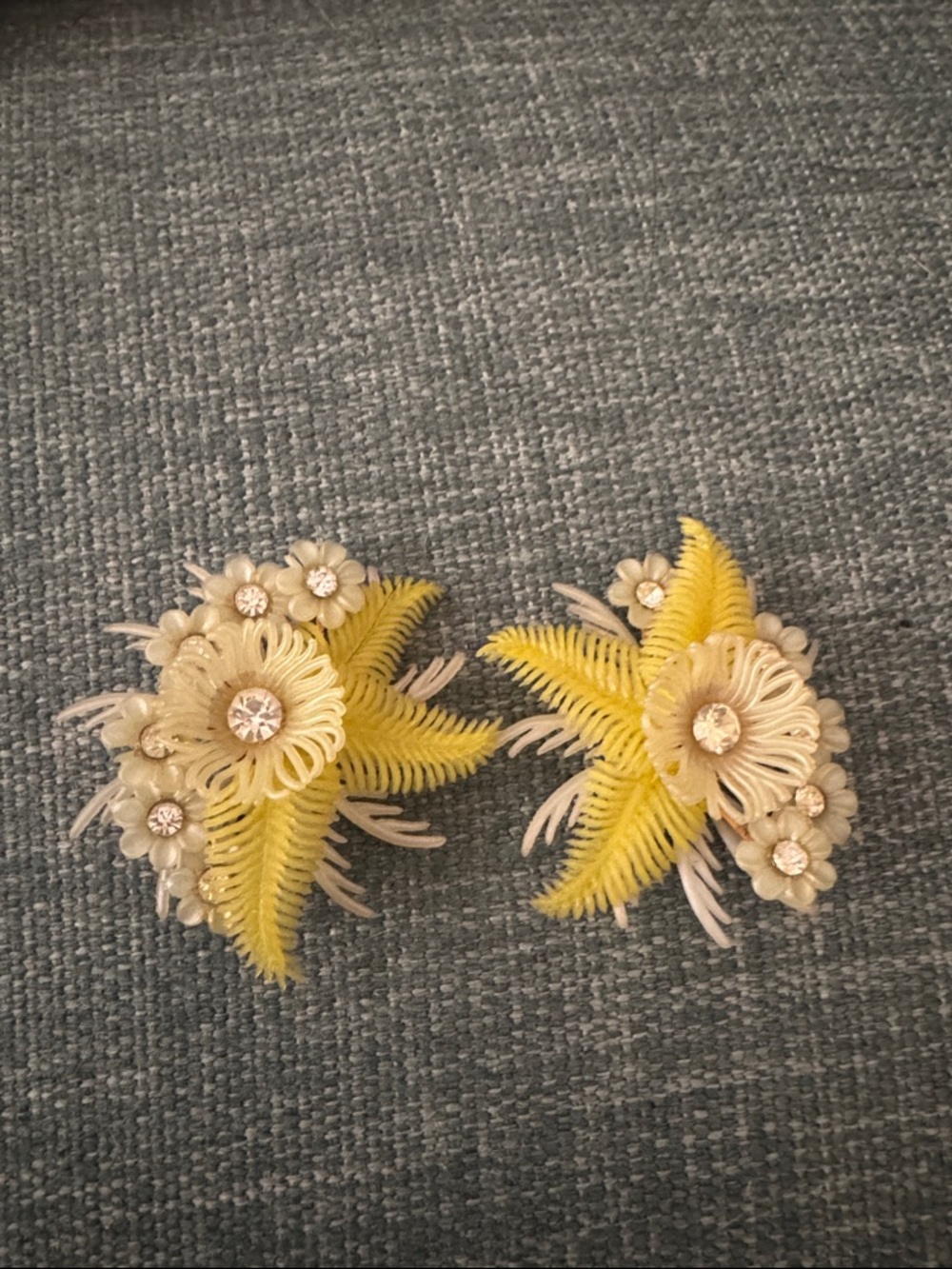 1950s ear bobs clip on fancy earrings